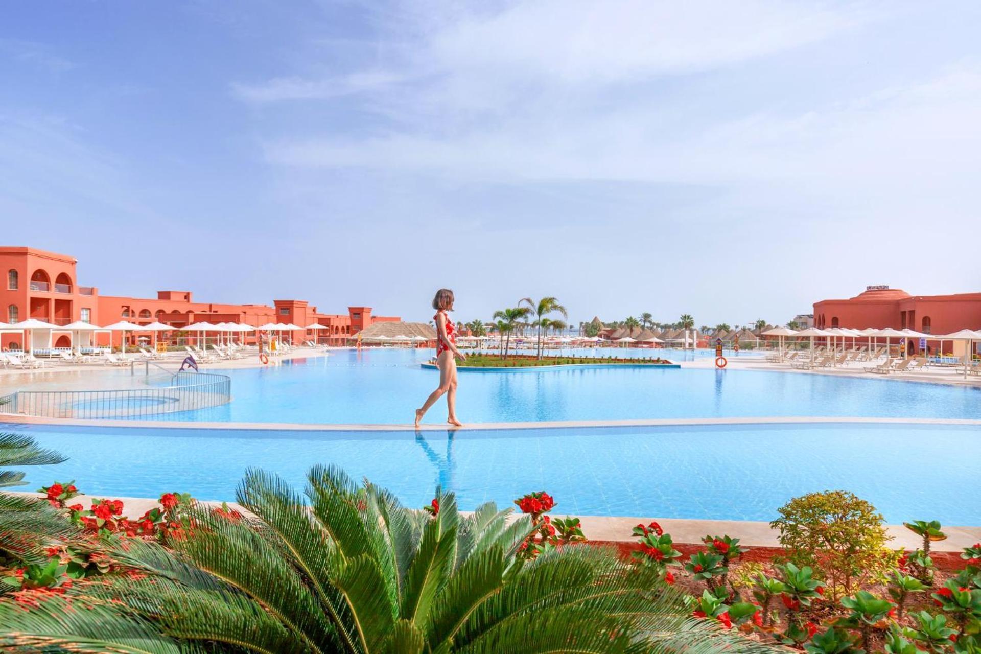 Pickalbatros Laguna Vista Aqua Park Sharm el-Sheikh Luaran gambar The swimming pool at the resort