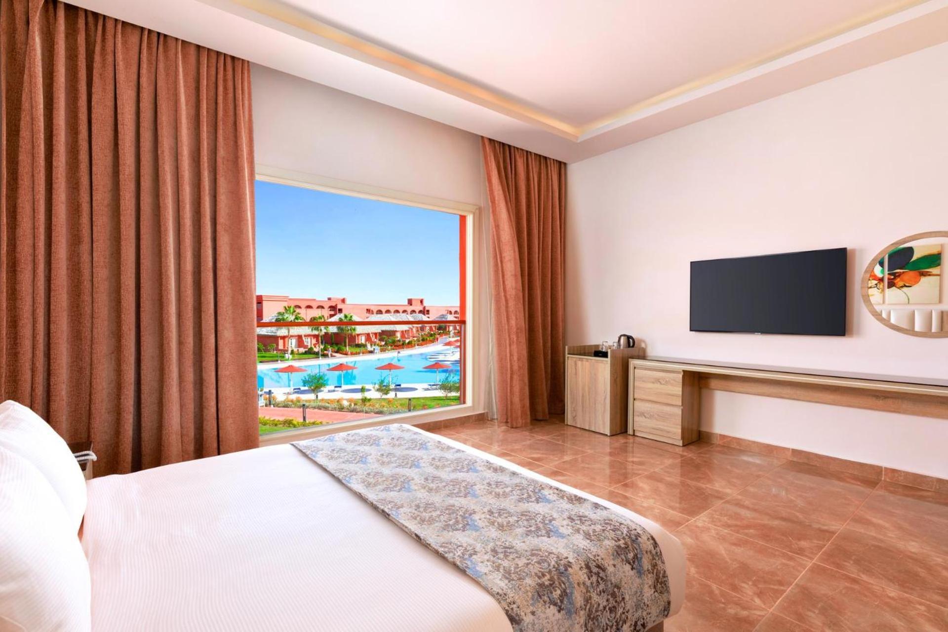 Pickalbatros Laguna Vista Aqua Park Sharm el-Sheikh Luaran gambar A view of the resort from a room